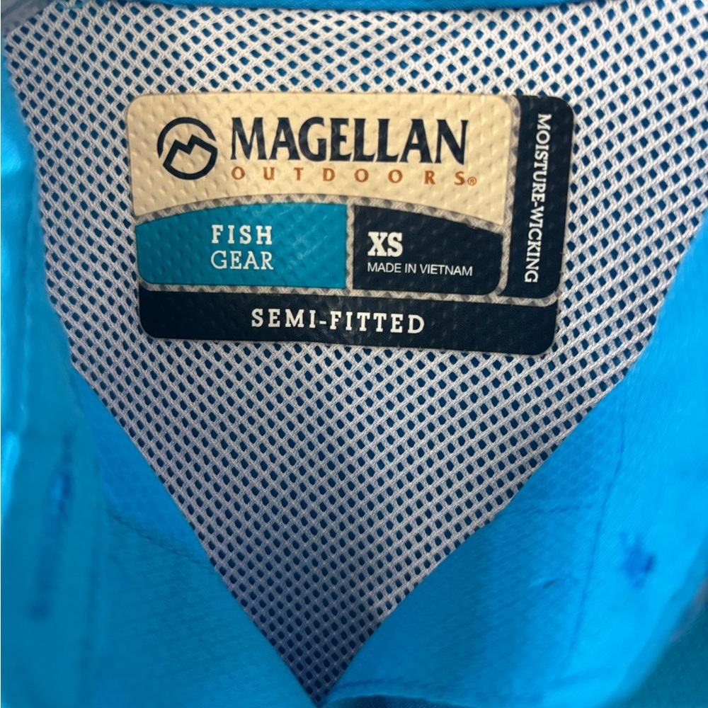 Magellan Outdoors Women's Blue Button-Down Shirt - Picture 2 of 5